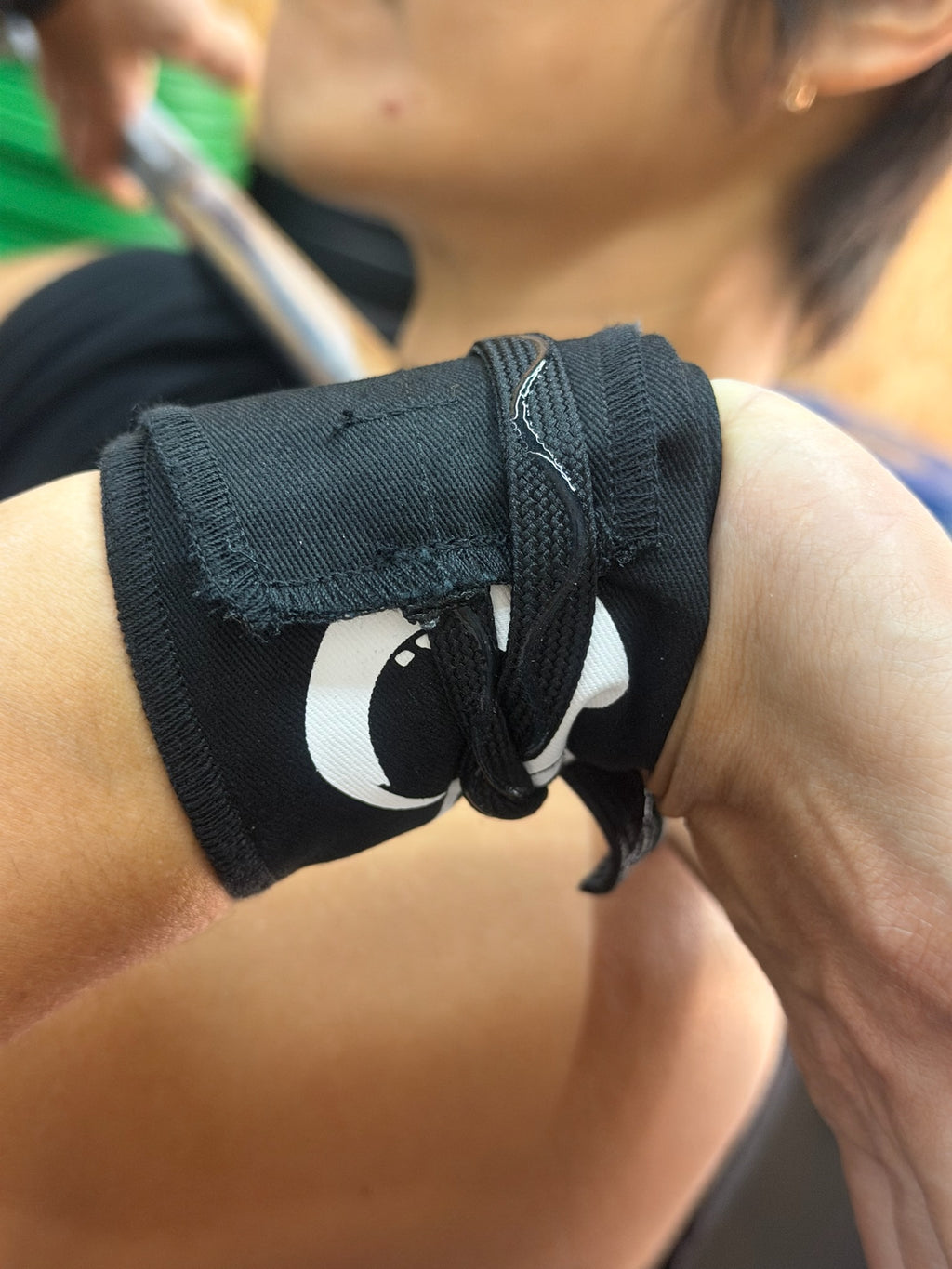 TOUGHENING Wrist Wraps