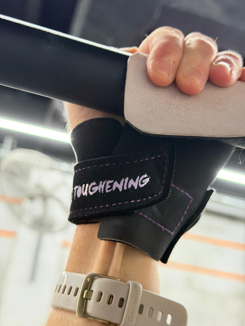 TOUGHENING Crossfit Grips  | Fingerless (V2)